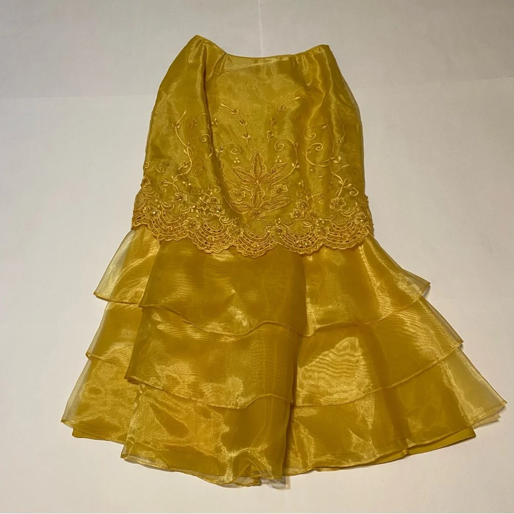 NWOT! Tygie lace skirt suit size 12